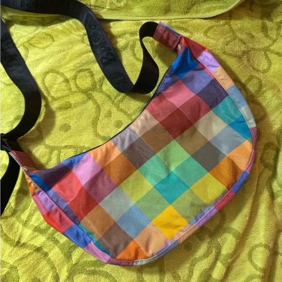 BAGGU Madras Medium Crescent - NWT - Picture 2 of 6